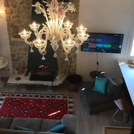 Colombella Collerisana 公寓